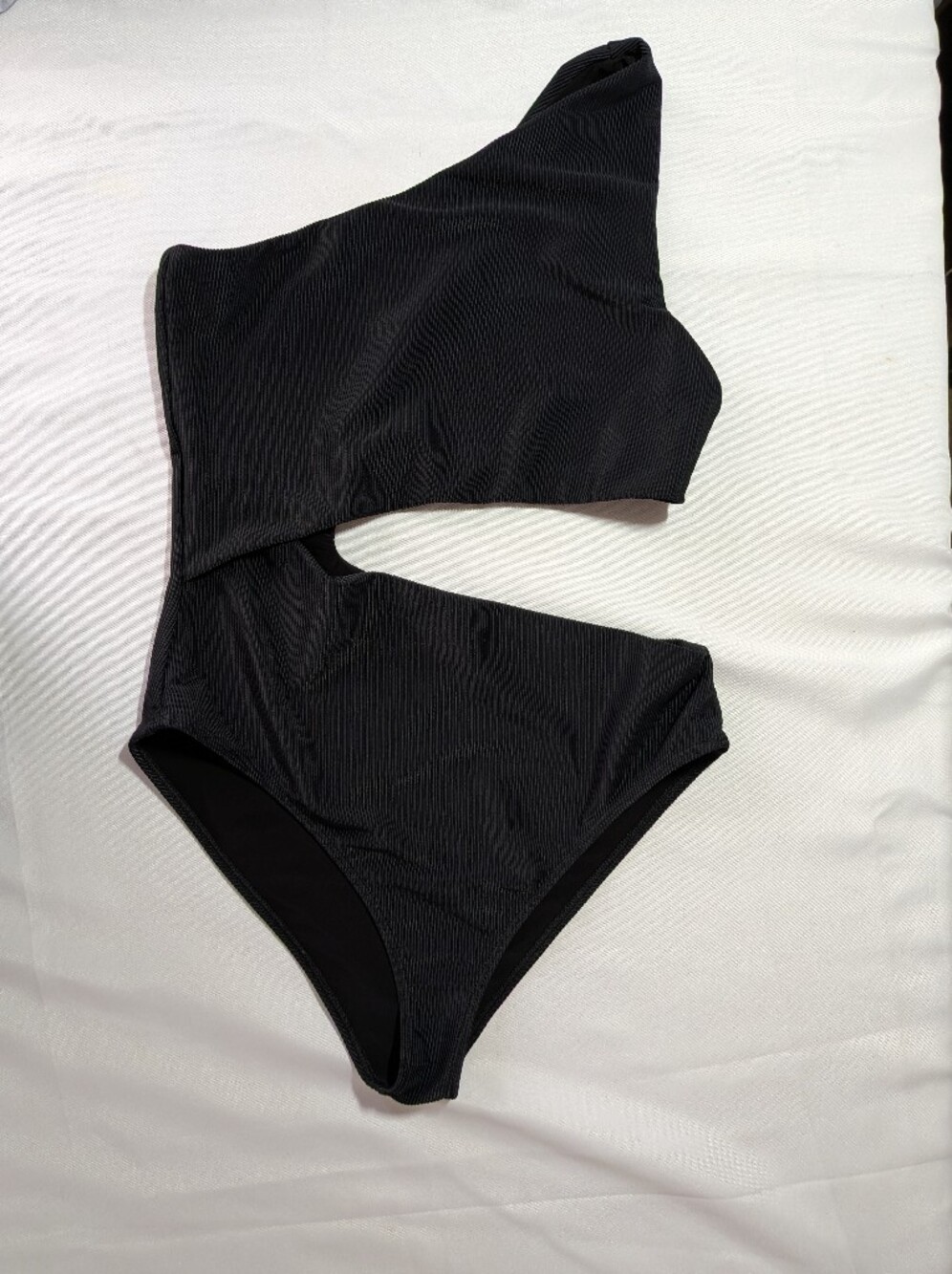 Beach Riot Celine One-Shoulder Cutout One-Piece Swimsuit in Black | Size Large - Picture 3 of 6
